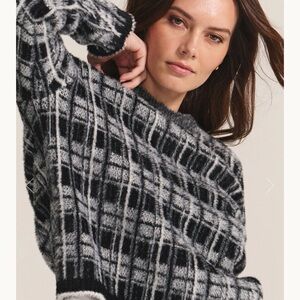 Velvet Lacy jacquard weaving  Black and White Checkered crew neck Sweater
